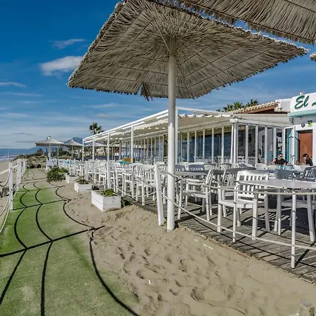 Modern Close To The Beach, Elviria Apartment *