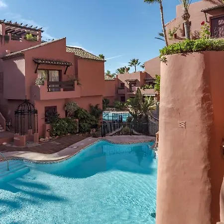 Apartment Modern Close To The Beach, Elviria Marbella
